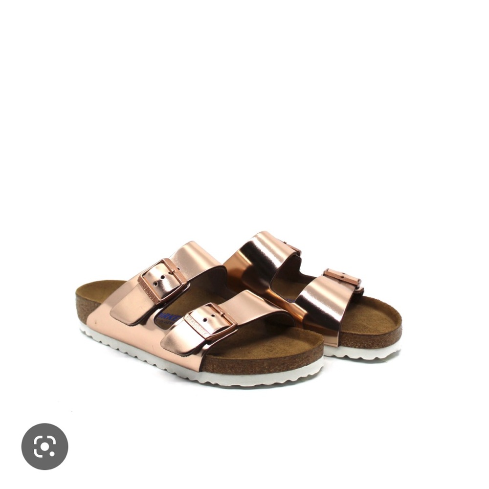 BIRKENSTOCKS women’s rose gold Arizona sandals size 39 new with tags!